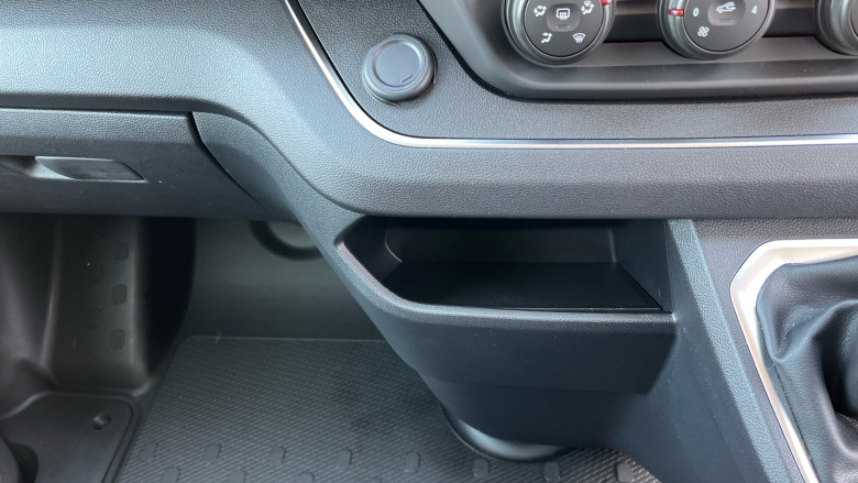 Renault Trafic Swb Diesel SL30 Blue dCi 150 Extra [Safety] Van